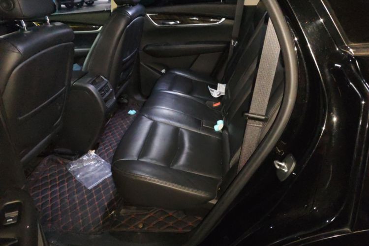 凯迪拉克XT5 2018款 25T 豪华型中控内饰21