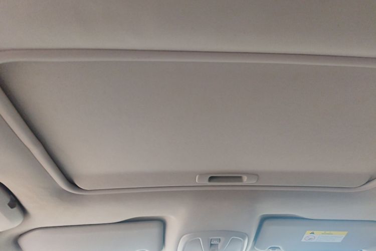 标致408 2014款 1.8L 自动豪华版中控内饰22