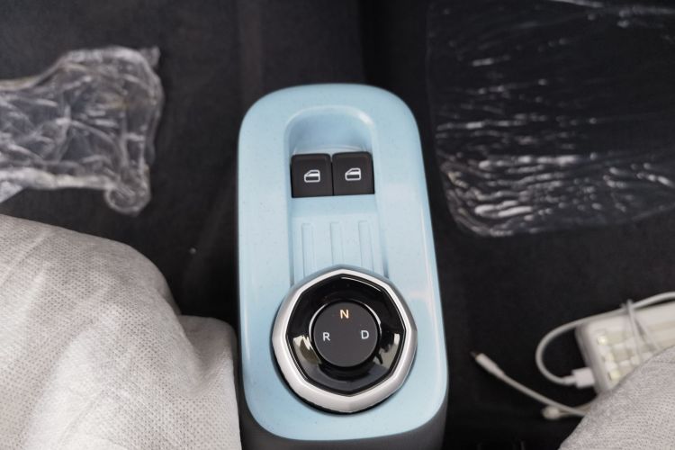 吉利汽车 2024款 熊猫mini 200km 耐力熊局部细节18