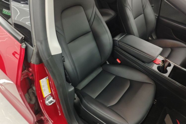 特斯拉 Model 3 2022款 后轮驱动版局部细节41