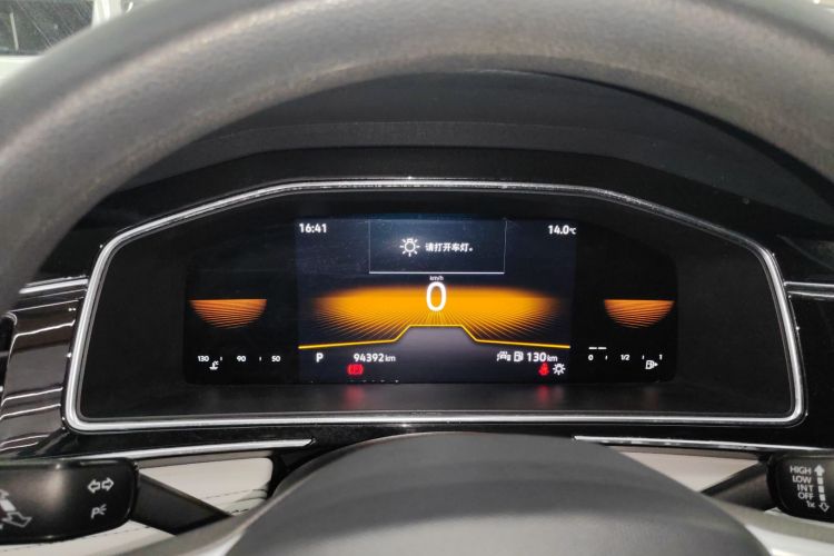 大众 途观L 2022款 330TSI 自动两驱舒享版中控内饰14