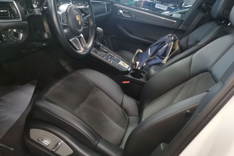 保时捷 2017款  Macan 2.0T中控内饰19