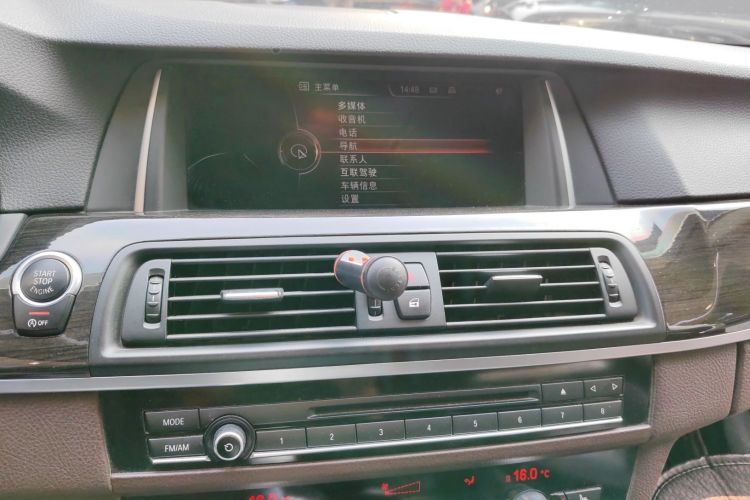 宝马5系 2014款 525Li 豪华设计套装中控内饰16