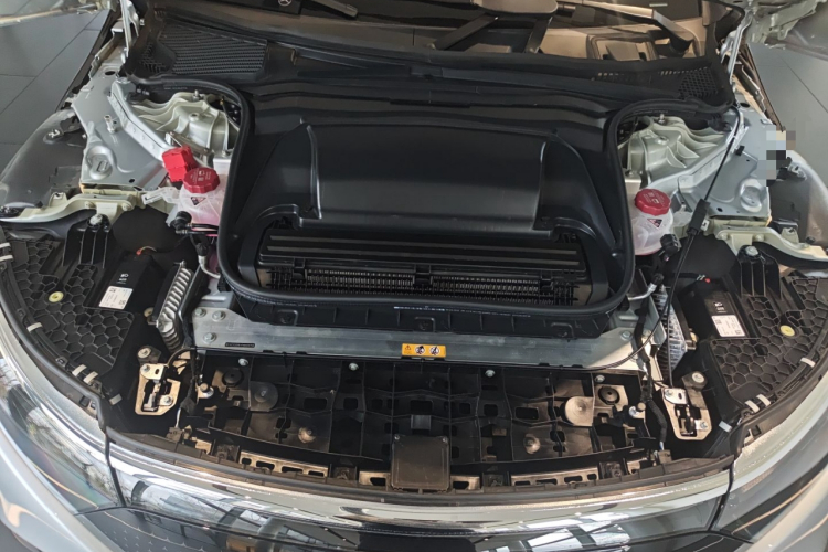 奔驰EQS 2023款 450+ 先锋版机舱底盘24