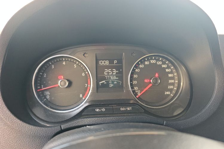 大众 Polo 2016款 1.6L 自动舒适型局部细节14