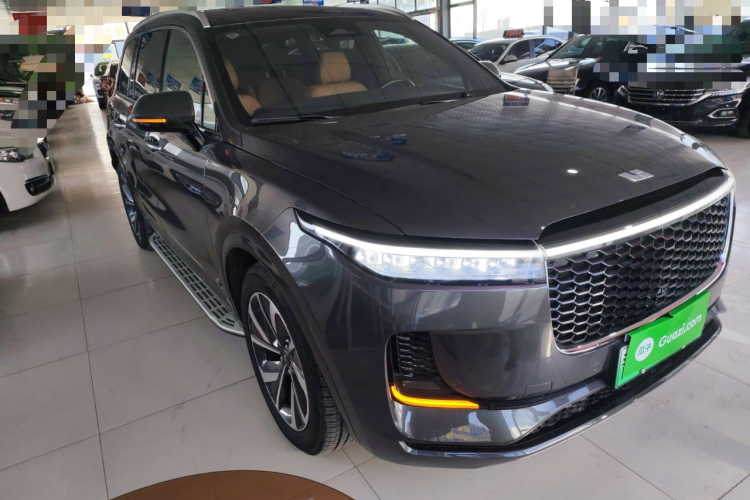 理想汽车 理想ONE 2021款 增程6座版车身外观3