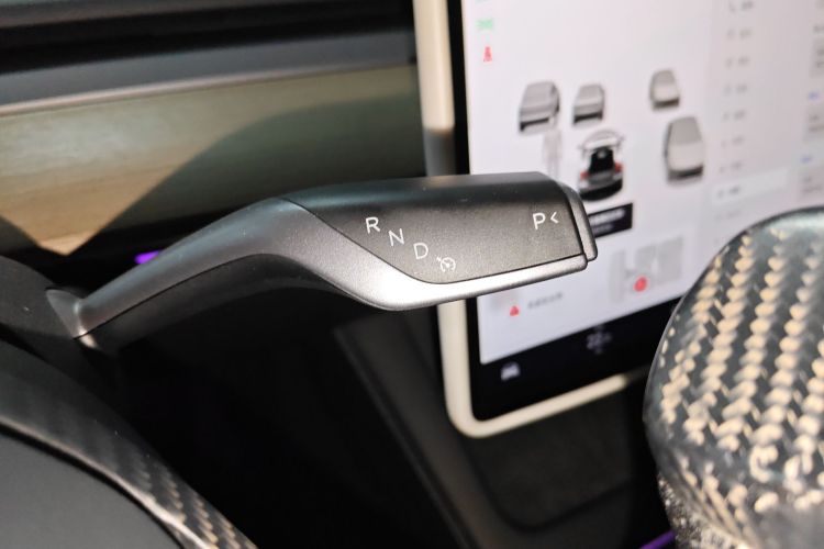 特斯拉 Model Y 2023款 后轮驱动版局部细节18