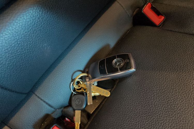 奔驰C级 2019款 C 180 L 时尚型运动版中控内饰11