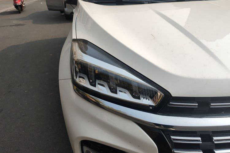 奇瑞 瑞虎8 2018款 1.5TCI 手动特供版 7座车身外观8