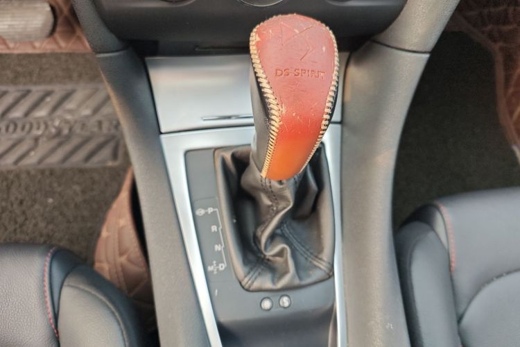DS 4S 2016款 1.6T 自动智享版THP160局部细节18