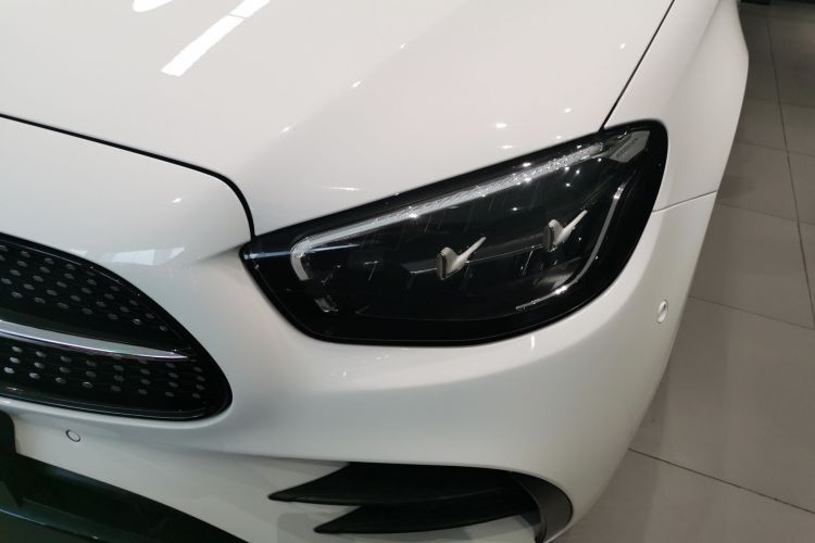 奔驰E级(进口) 2022款 E 260 时尚型运动版车身外观36