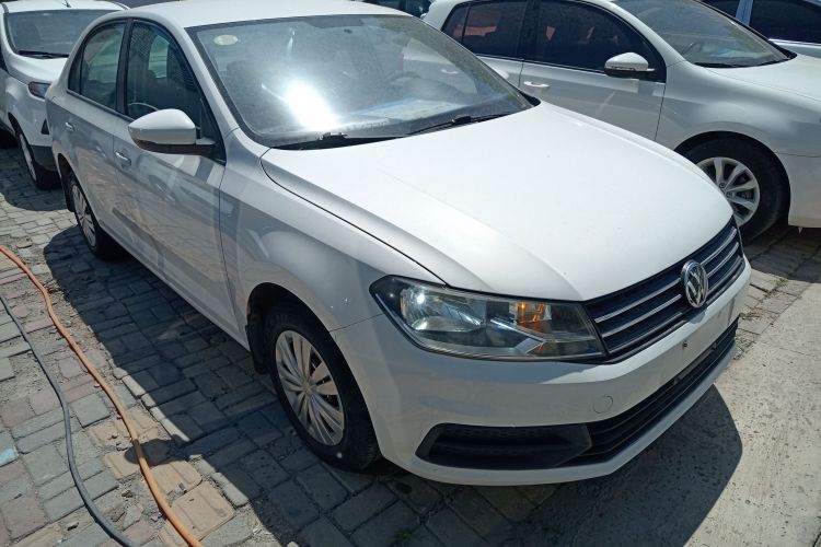 大众 桑塔纳 2016款 1.6L 手动风尚版车身外观3