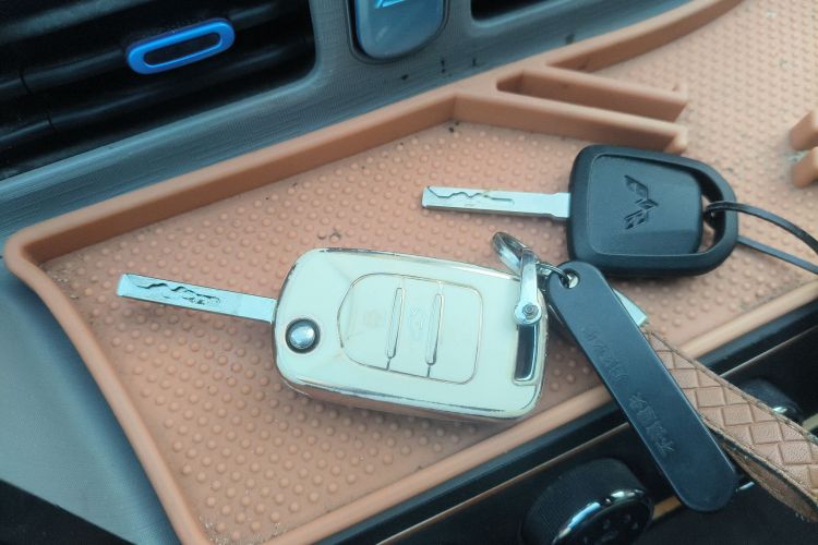 五菱汽车 宏光MINIEV 2020款 自在款 磷酸铁锂中控内饰7001