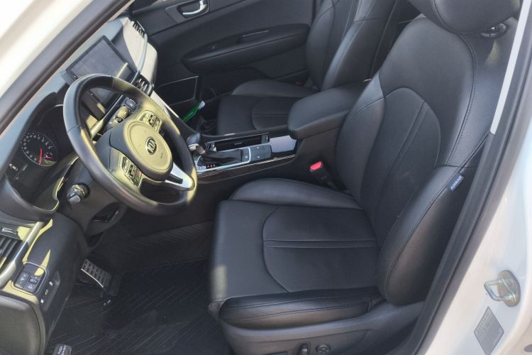 起亚K5 2016款 2.0L 自动LUX中控内饰19