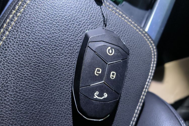 领克01 2017款 2.0T 两驱型版中控内饰7001