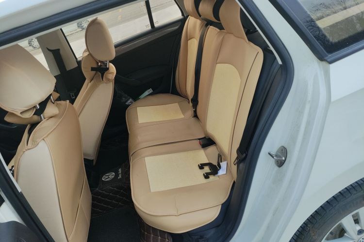 大众 桑塔纳 2017款 浩纳 1.6L 自动风尚版中控内饰21