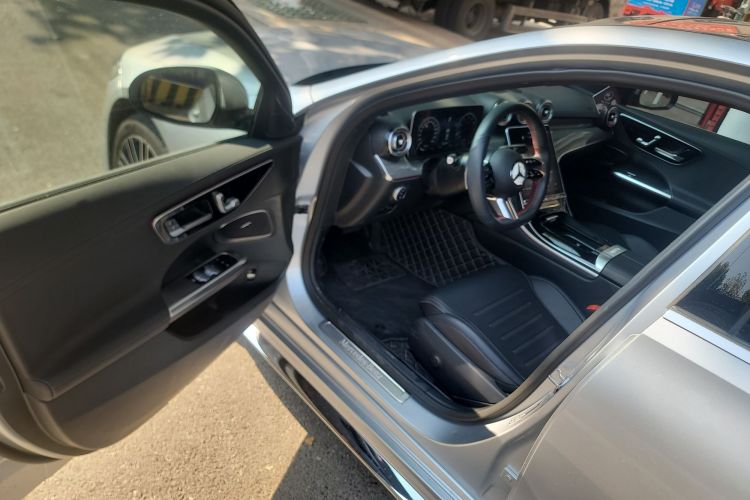 奔驰C级 2022款 改款 C 260 L 运动版中控内饰20