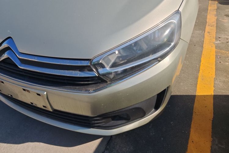 雪铁龙 C4世嘉 2016款 1.6L 自动舒适型局部细节36