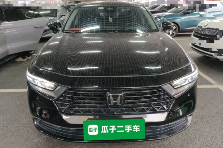本田 雅阁 2023款 260TURBO 卓越版车身外观2