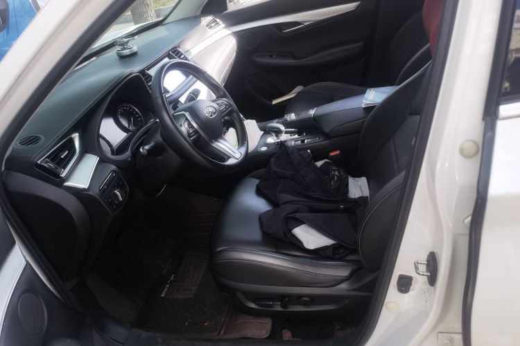 英菲尼迪QX50 2018款 2.0T 四驱菁英版局部细节19