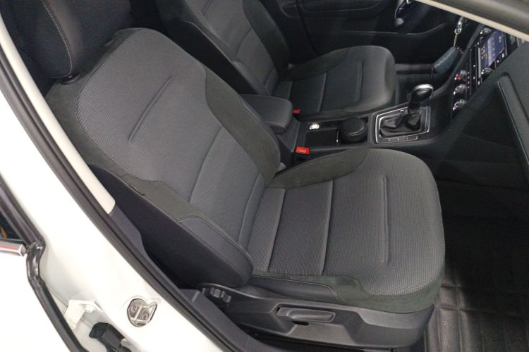 大众 高尔夫 2018款 230TSI 自动舒适型局部细节41