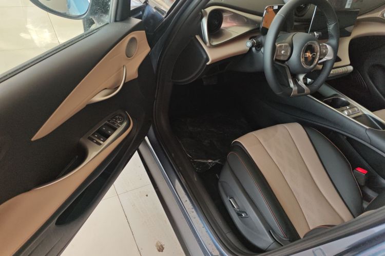 比亚迪 海豚 2025款 420km 自由版中控内饰20