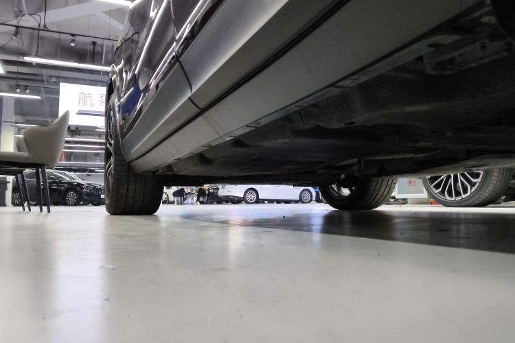 保时捷 Cayenne新能源 2022款 Cayenne E-Hybrid 2.0T 铂金版局部细节9002