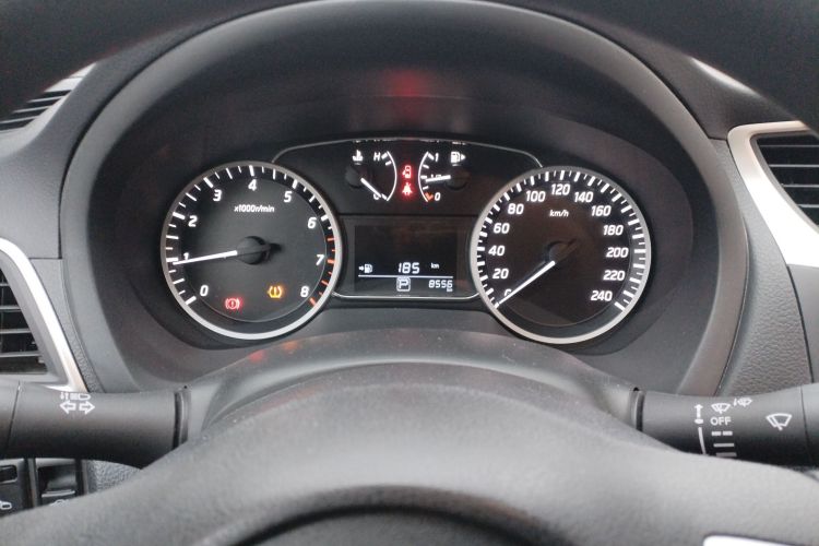 日产 轩逸 2022款 经典 1.6XE CVT舒适版中控内饰14