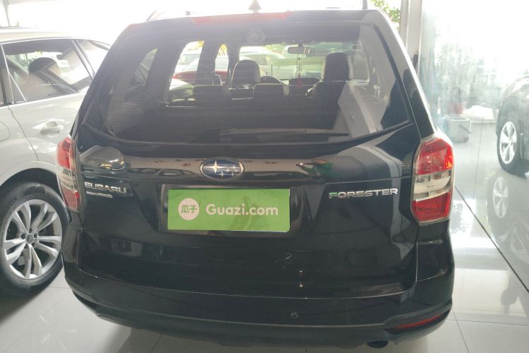 斯巴鲁 森林人 2013款 2.5i 自动精英版车身外观6