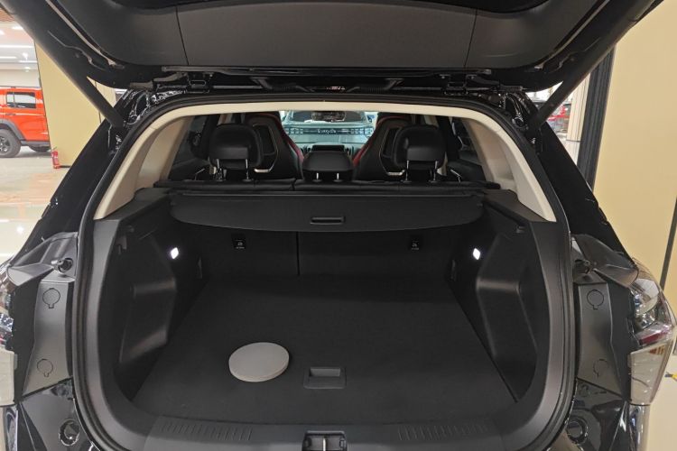 红旗HS3 2024款 1.5T 善为版机舱底盘23