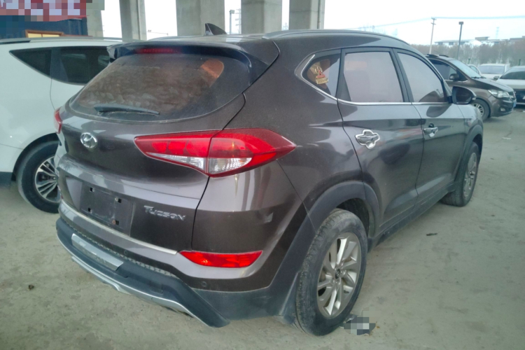 现代 途胜 2015款 1.6T 双离合两驱智能型车身外观7