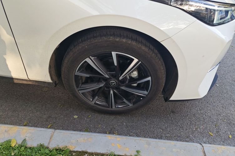 长安 逸动 2024款 1.5T GDI自动 尊贵型车身外观6002