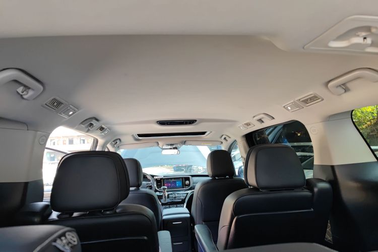 广汽传祺 传祺M8 2020款 领航款 390T 尊享版中控内饰22