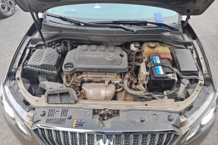 别克 英朗 2016款 15N 手动精英型局部细节24