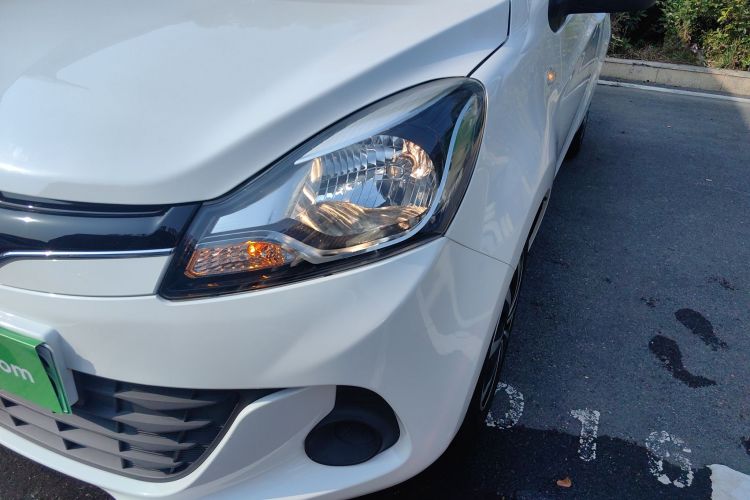 长安欧尚 奔奔E-Star 2021款 国民版 心悦版 磷酸铁锂（31.86kWh）局部细节36