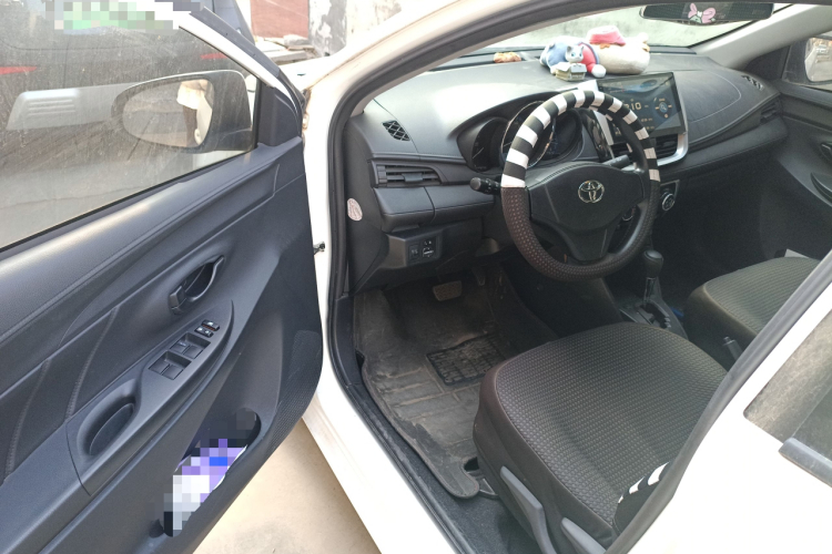 丰田 威驰 2017款 1.5L CVT创行版中控内饰20