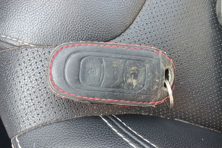 吉利汽车 远景X3 2017款 1.5L 自动尊贵型中控内饰11