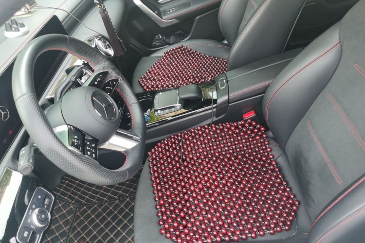 奔驰A级 2023款 A 200 L 时尚型局部细节19