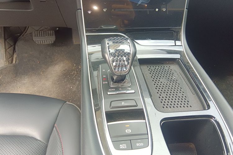 广汽传祺 传祺GS4 PLUS 2023款 390T 自动星云版中控内饰18