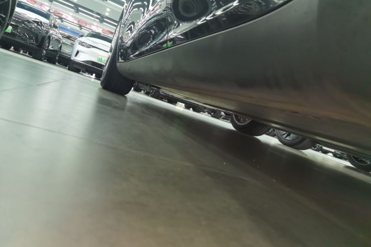 特斯拉 Model Y 2022款 后轮驱动版局部细节9002