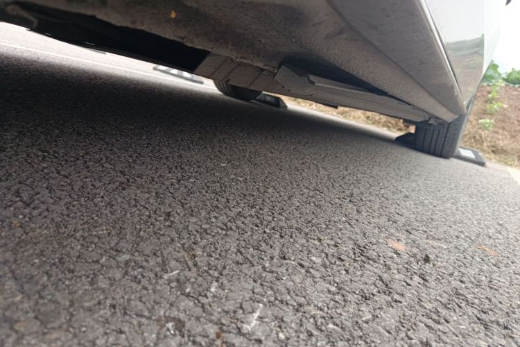 奥迪A4L 2011款 2.0 TFSI 标准型局部细节9004