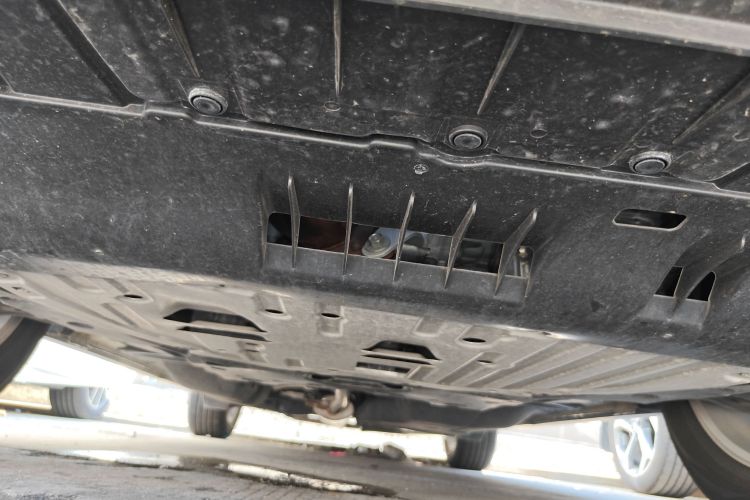 本田CR-V 2024款 240TURBO 两驱锋尚版 5座局部细节9008