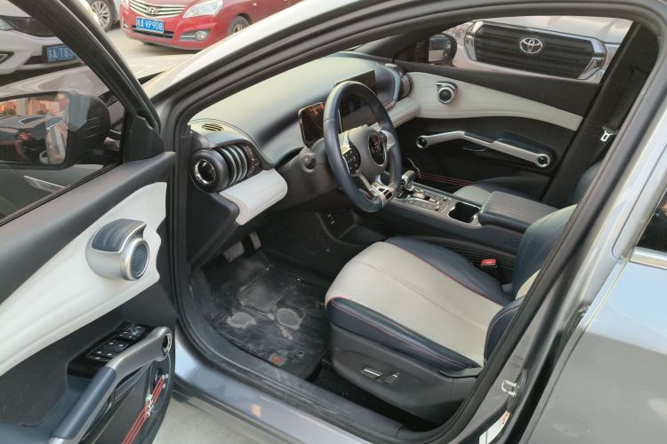 比亚迪 元PLUS 2022款 510KM 旗舰型中控内饰20