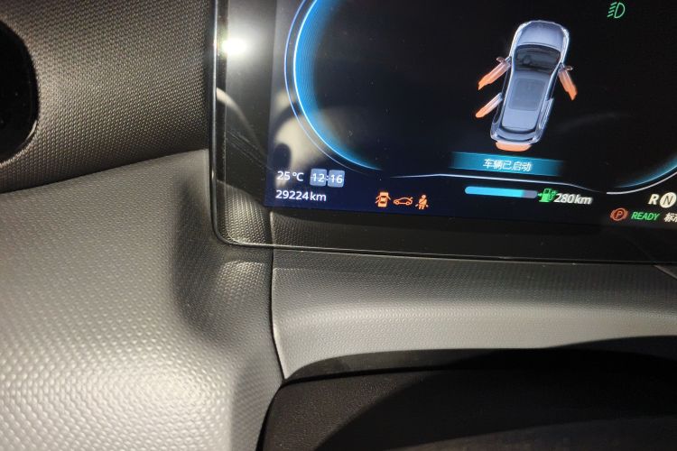 零跑汽车 零跑T03 2021款 400豪华版中控内饰15