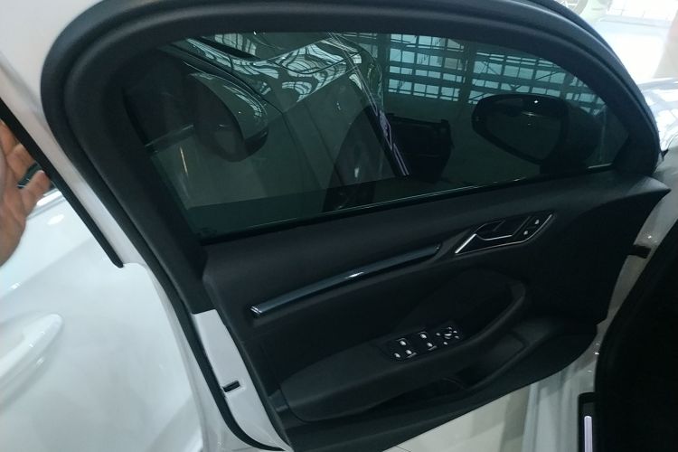 奥迪A3 2020款 Limousine 35 TFSI 时尚型 国VI中控内饰7007