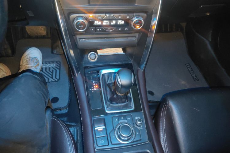 马自达CX-4 2016款 2.0L 自动两驱蓝天品位版中控内饰18