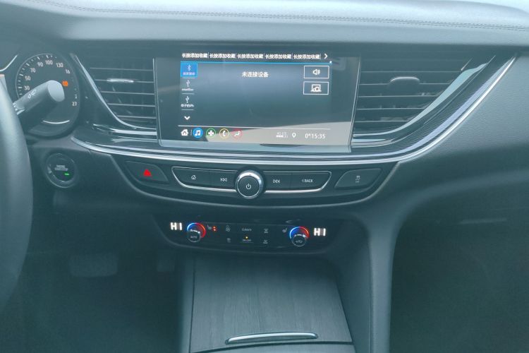 别克 君威 2024款 25T 超享版中控内饰16