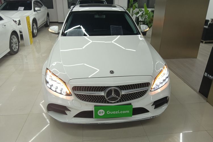 奔驰C级 2019款 C 180 L 时尚型运动版车身外观2