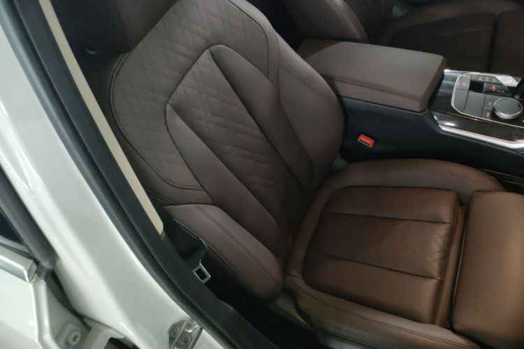 宝马3系 2022款 325Li M运动套装局部细节41