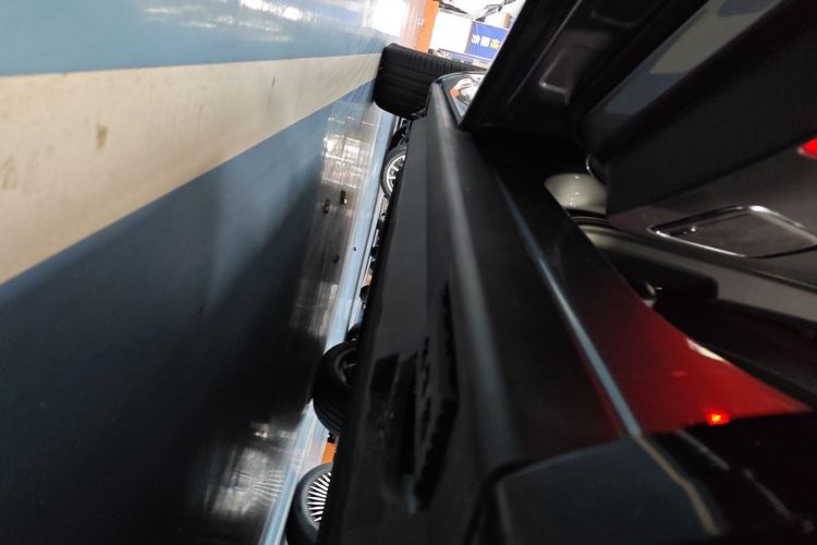 红旗E-HS9 2024款 690km 旗享版 六座局部细节9002